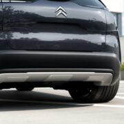 découvrez les avantages d'installer une caméra de recul sur votre citroën c5 aircross pour améliorer la sécurité, faciliter le stationnement et protéger votre véhicule.