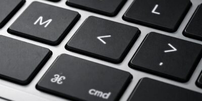 découvrez comment utiliser correctement le signe inférieur sur clavier et évitez les erreurs courantes grâce à nos astuces simples et efficaces.