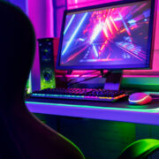 Investir dans un écran gamer : les raisons qui font la différence