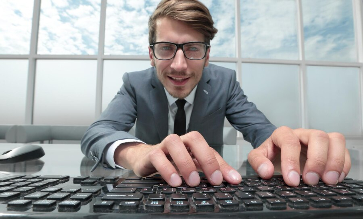 Comment taper le signe inférieur et supérieur